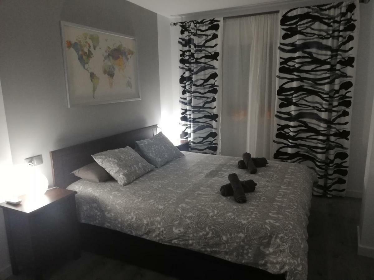 Brand New Charming Next To The River Appartement Séville