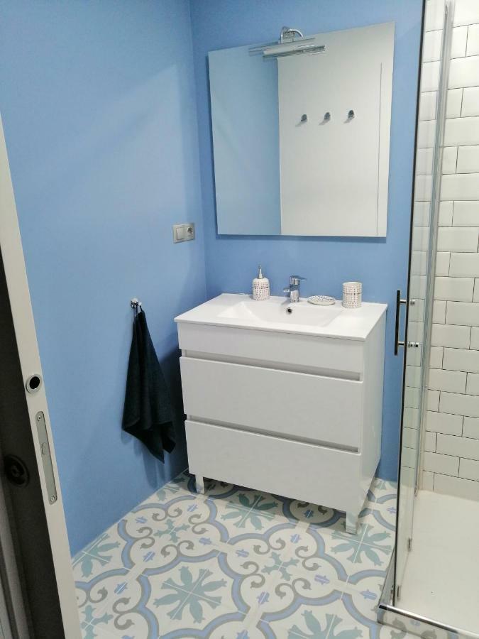 Brand New Charming Next To The River Appartement Séville
